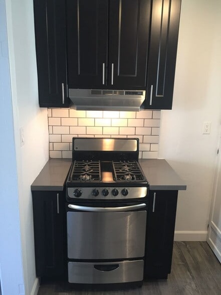 Interior Photo - Evans Apartments
