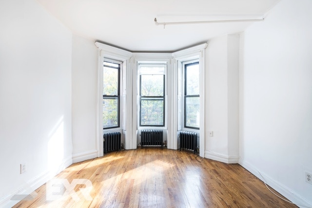 Building Photo - 401 Hancock St