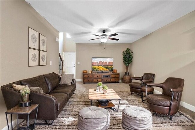 Building Photo - Timber Trails Townhome - Cupid’s Choice: $50 Monthly Savings + $500 Move-In Credit When You Sign ...