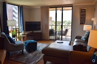 Building Photo - Fully Furnished 1 Bedroom Condo 1 Mile fro...