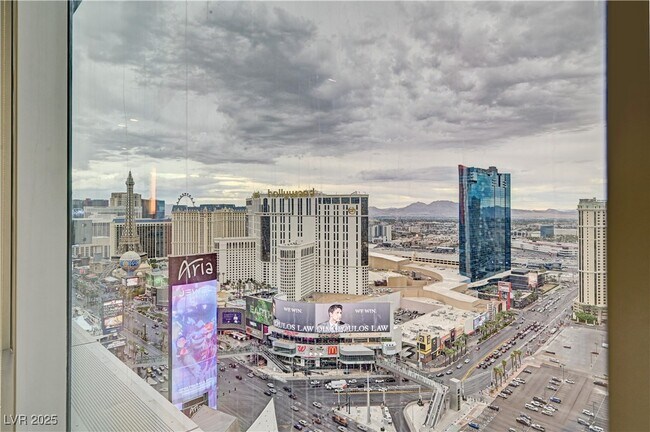 Building Photo - 3722 S Las Vegas Blvd