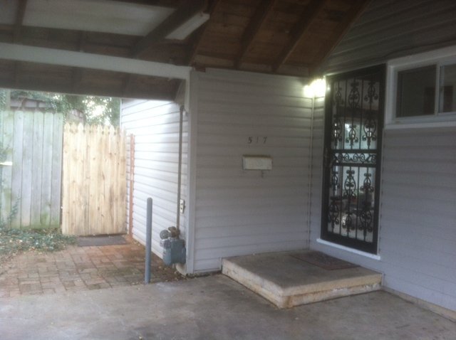 Building Photo - 517 Calvin Ln