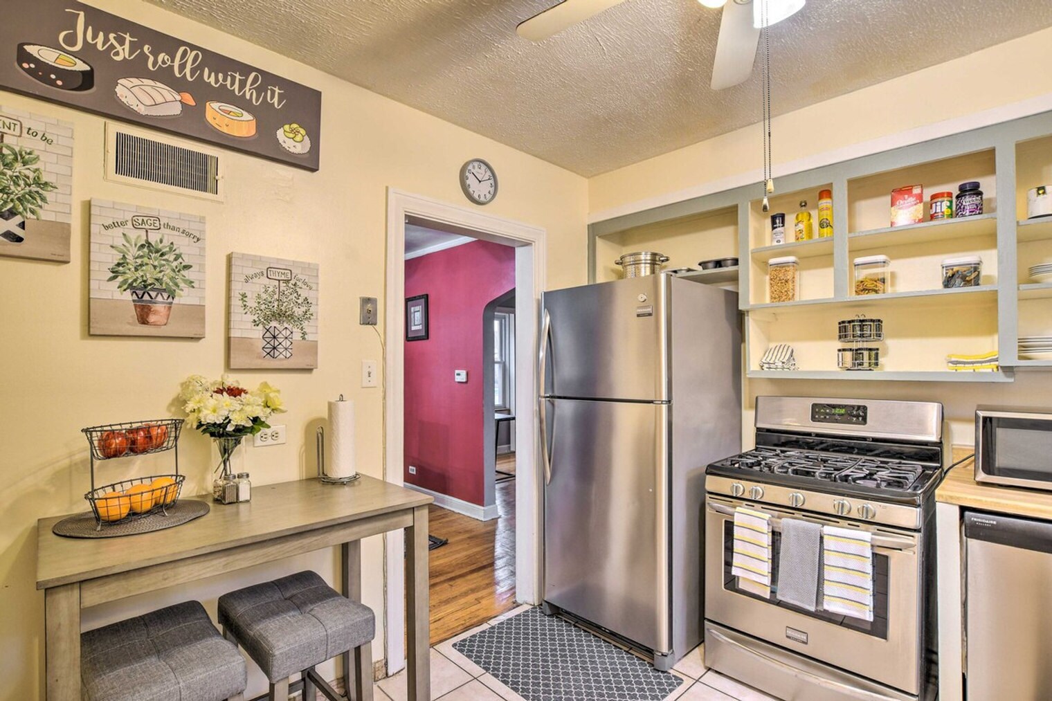 Building Photo - 10431 S Eberhart Ave