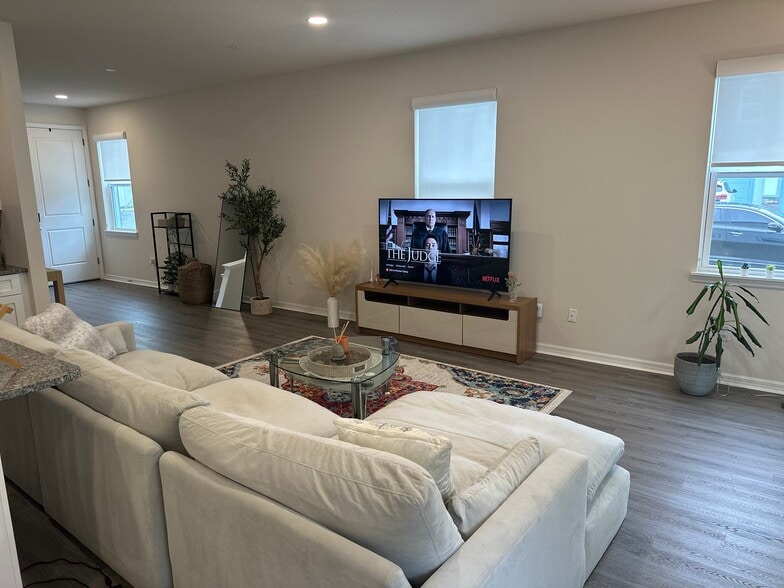 Living Area - 2984 Mearshire Dr