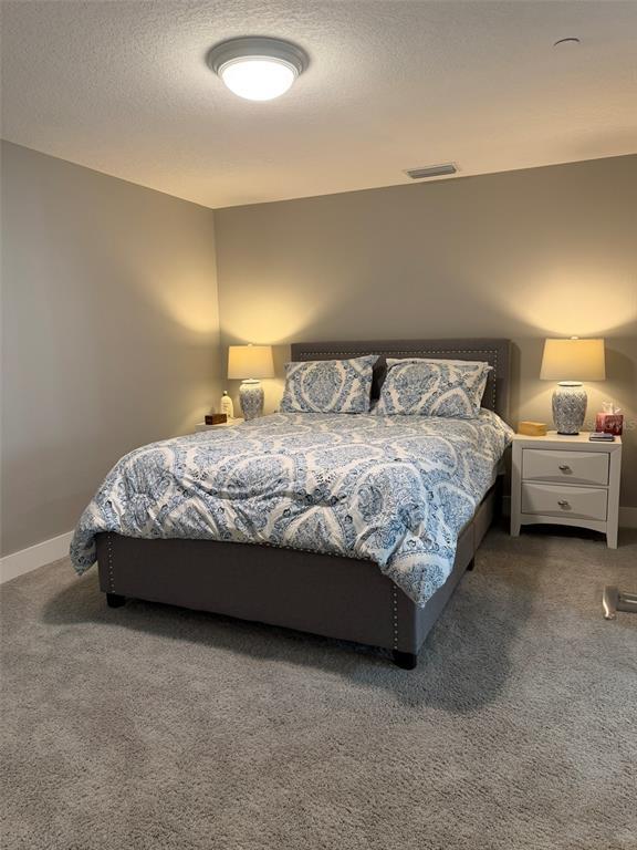 Building Photo - 1 Beach Dr SE