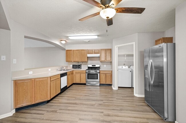 Building Photo - 32126 Annice Ln