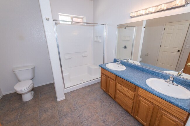 Building Photo - Large Corner Lot Home with 3 Bedrooms, 2 Baths, Central A/C, Washer & Dryer included!