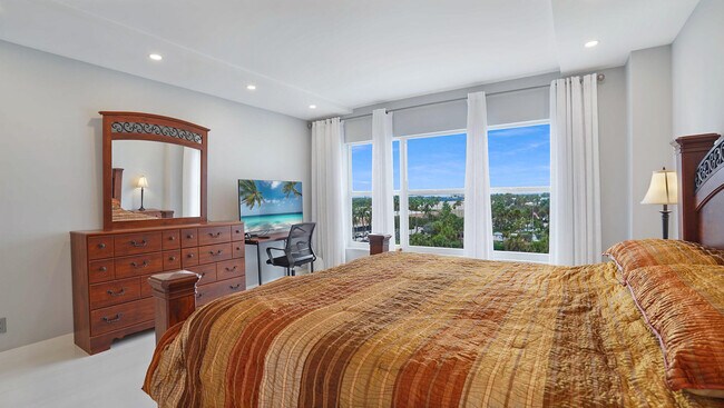 Building Photo - 3550 Galt Ocean Dr