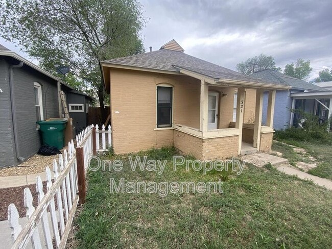 Building Photo - 321 3rd St