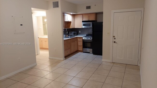 Building Photo - 2630 SW 28th St