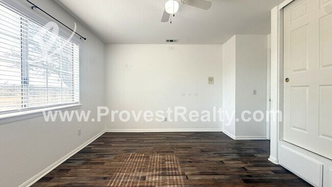 Building Photo - 10184 Smoke Tree Rd