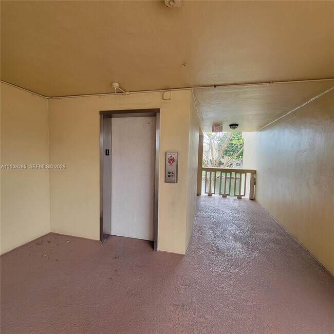 Building Photo - 6021 NW 61st Ave