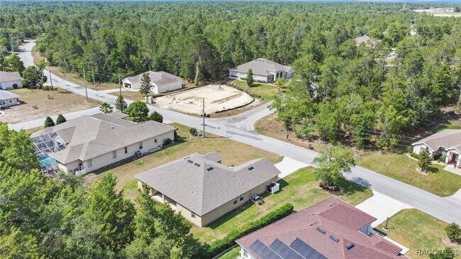 Building Photo - 23 Lone Pine St