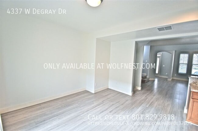 Building Photo - 4337 Degray Dr