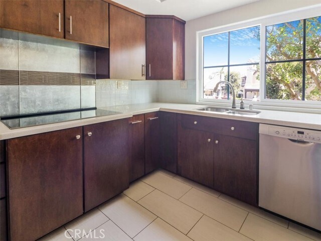 Building Photo - 6062 Panorama Dr