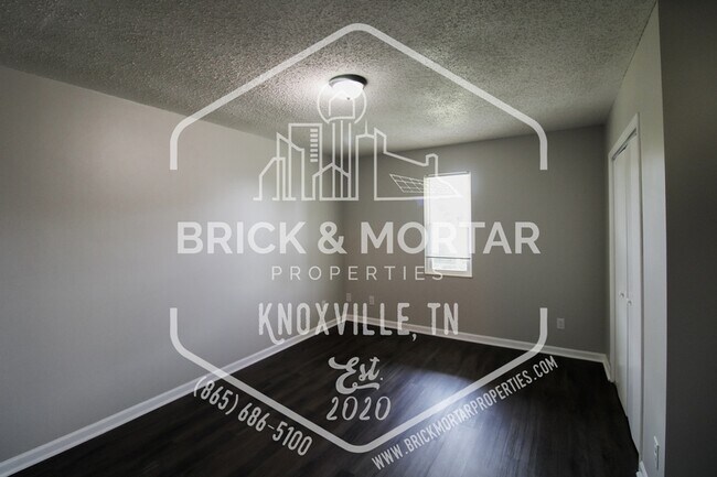 Building Photo - 133 Tallent Way
