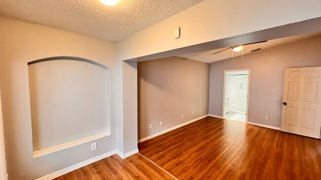 Building Photo - The Heart of Maitland: 3BD/2BA Home That F...