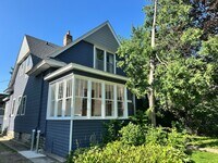 Building Photo - Fully Furnished 3 Bedroom Historic Home in Minneapolis
