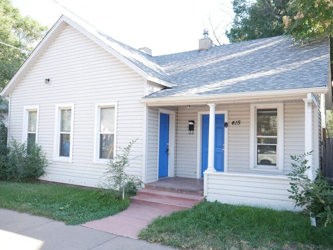 Primary Photo - Cute 3 Bedroom 1 Bath Home - MileStone Rea...