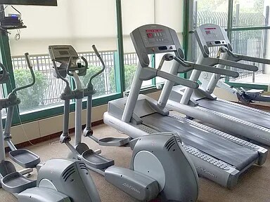 Building Photo - 2429 Locust St