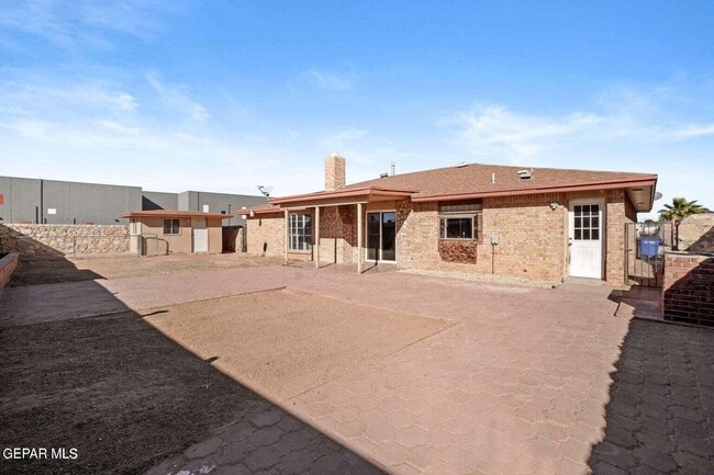 Building Photo - 11200 Warcloud Ave