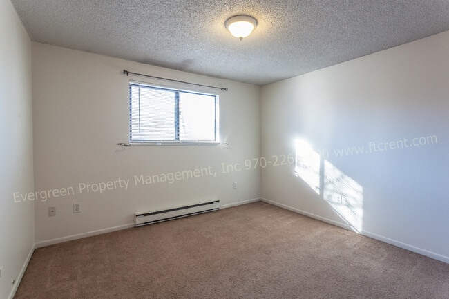Building Photo - 1244 Maple St