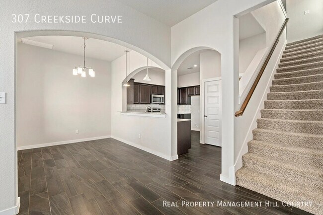 Building Photo - 307 Creekside Curve