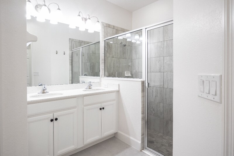 Building Photo - 6126 Voyagers Pl