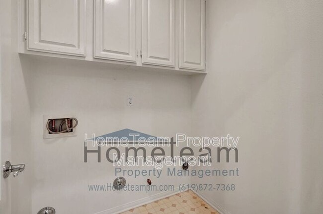 Building Photo - 263 Aventura Dr