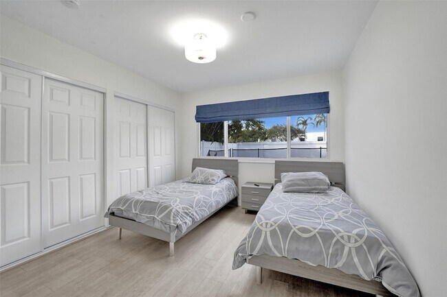 Building Photo - 4001 N 41st Ct