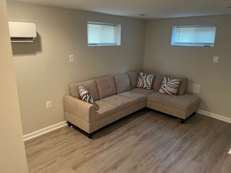 Family Room - 3108 M Pl SE