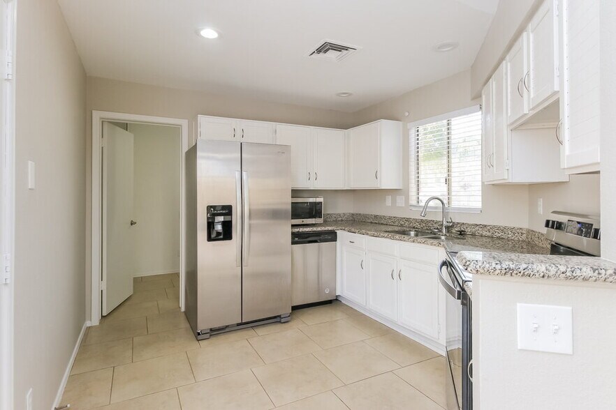 Building Photo - 5066 W Mercury Way