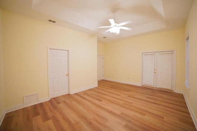 Building Photo - 1155 Sandler Ridge Rd