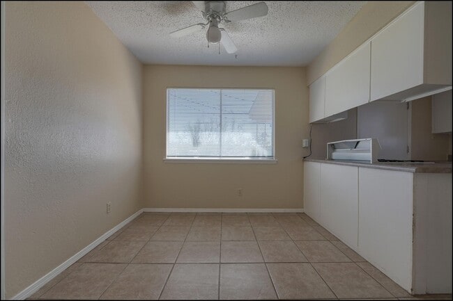 Building Photo - 6951 Alto Rey Ave