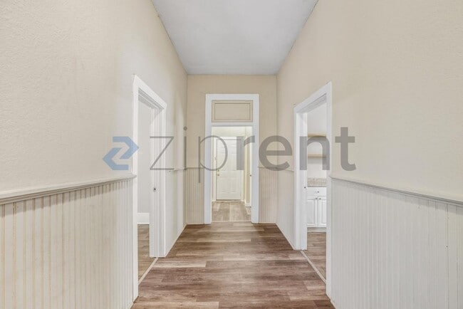 Building Photo - 125 Southolme Ave