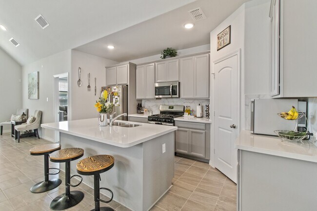 Building Photo - 8735 Morris Wds Dr