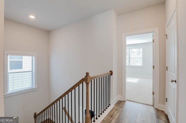 Building Photo - 320 Caledonia Ct