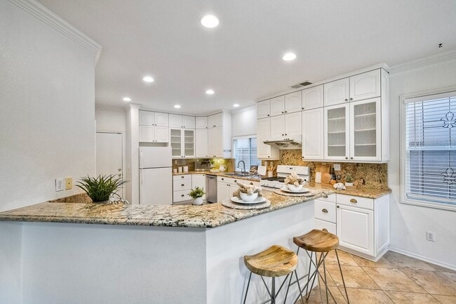 Building Photo - 3184 Toopal Dr