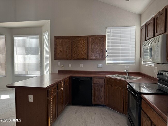 Building Photo - 6827 W Citrus Way