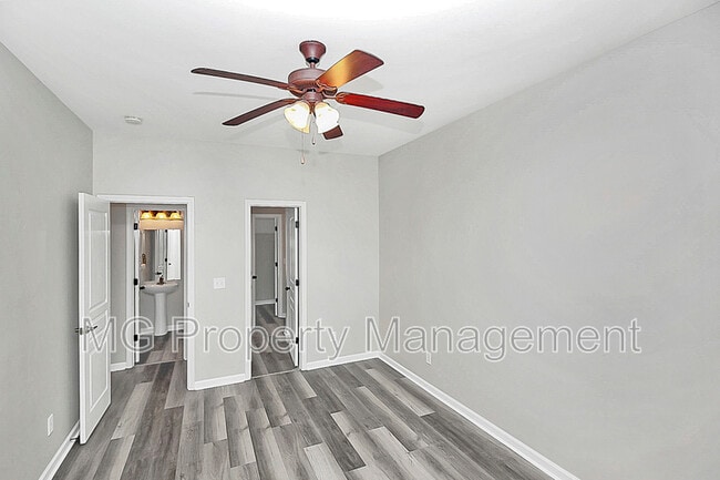 Building Photo - 162 Brookshire Dr