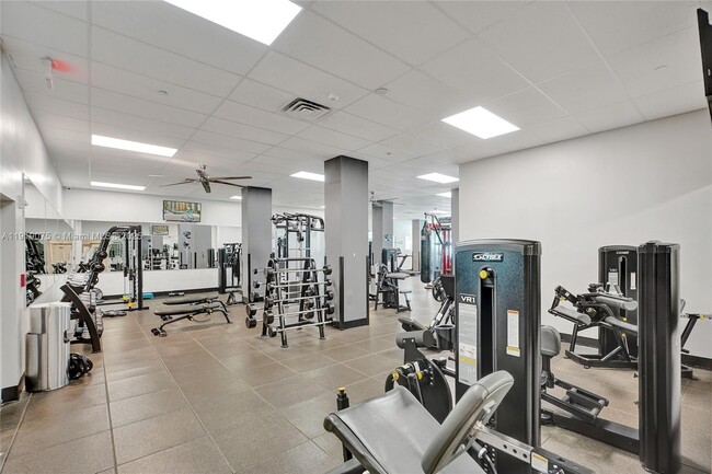 Building Photo - 2501 S Ocean Dr