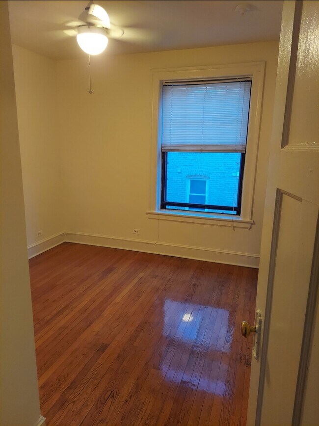 Building Photo - 1134 W Pratt Blvd