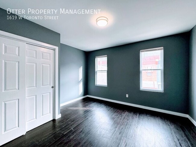 Building Photo - 1619 W Toronto St