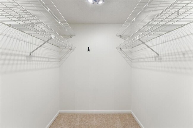 Building Photo - 30 Argyle Ave