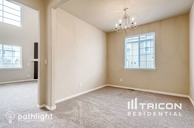 Building Photo - 161 N Newbern Way