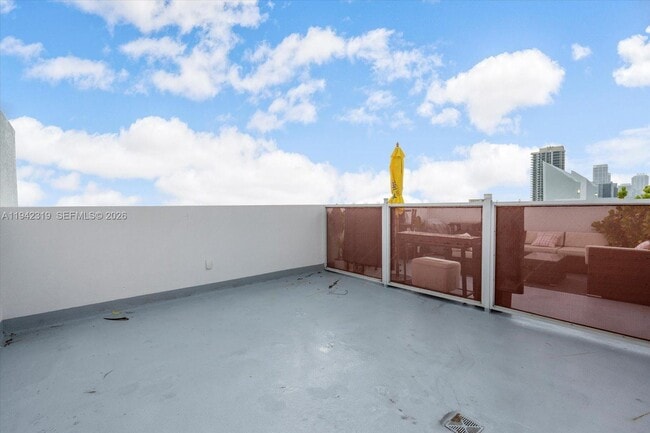 Building Photo - 7744 Collins Ave