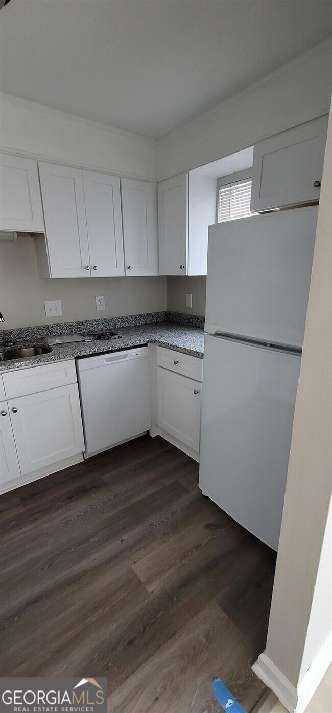 Building Photo - 2085 Lenoa Ln
