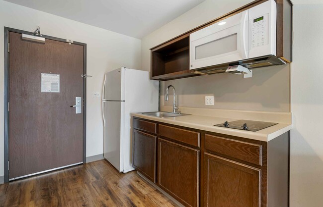 Building Photo - Furnished Studio-Orlando - Airport