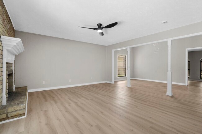 Building Photo - 3902 Marywood Dr