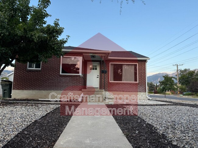 Building Photo - 2697 Glenmare St